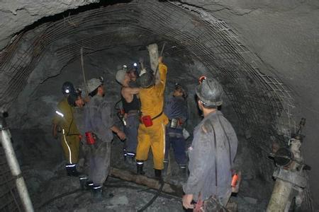 东胜工程爆破中的危险因素分析以及应对工程爆破危险的措施